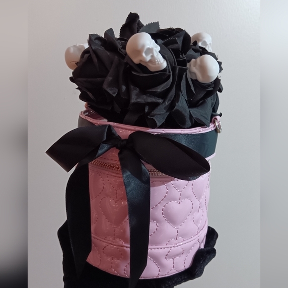 Handbags - Crossbody Bag (NEW)